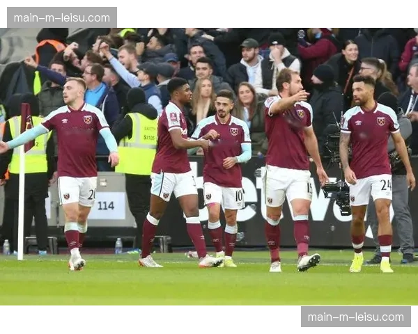 纽卡斯尔联0-2不敌布莱顿，欧战希望受挫