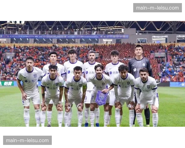 山东泰山客场2-1战胜天津津门虎，克雷桑回归后五外援首发